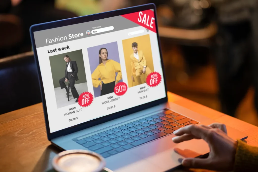 ¿Qué es el ecommerce y cómo funciona? Tips para crear uno 9 discount shopping ecommerce pantalla de portatil mostrando ecommerce