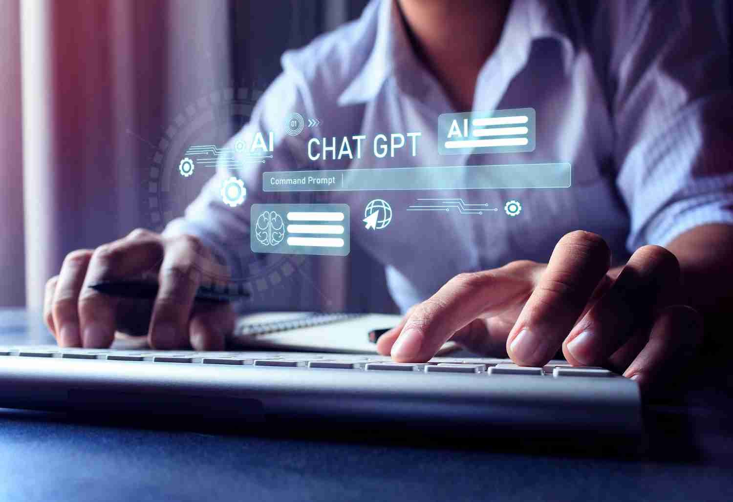 hombre usando teclado visual de Chat gpt. SEO + GEO: ¿cómo prepararse para el nuevo modelo de búsquedas?